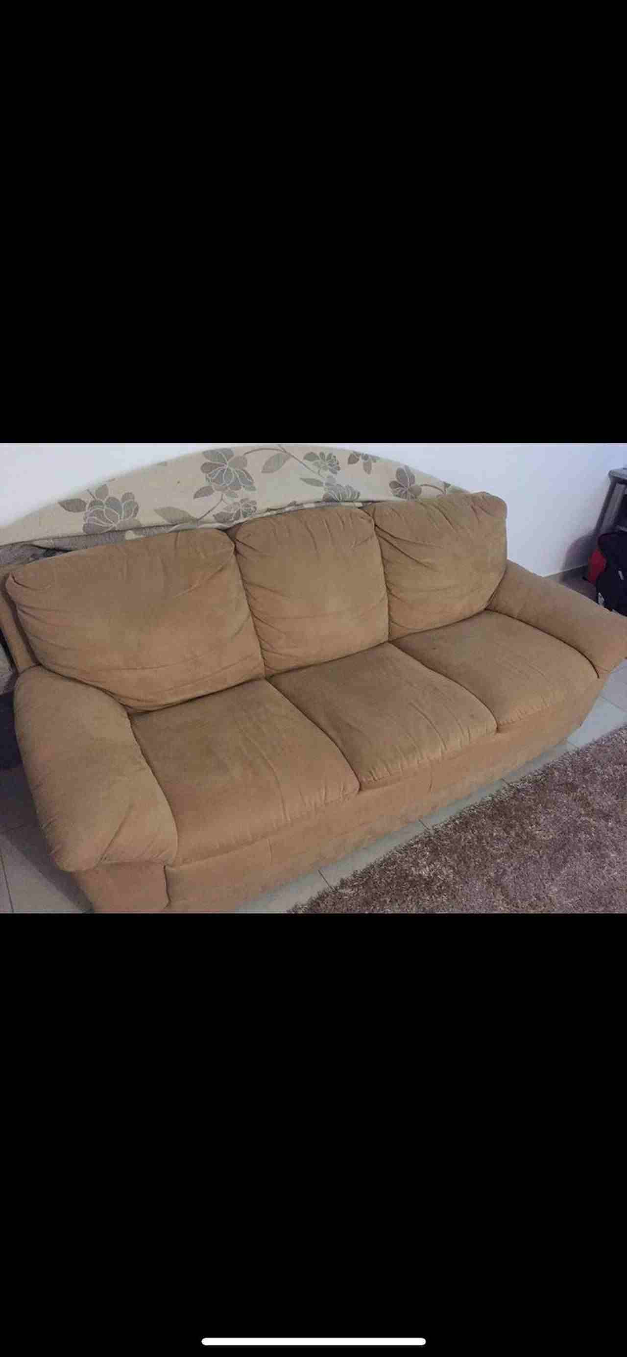 Καναπές τριθεσιος