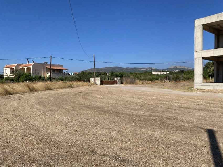 ΜΟΝΟΚΑΤΟΙΚΙΑ 130 τ.μ. (2)