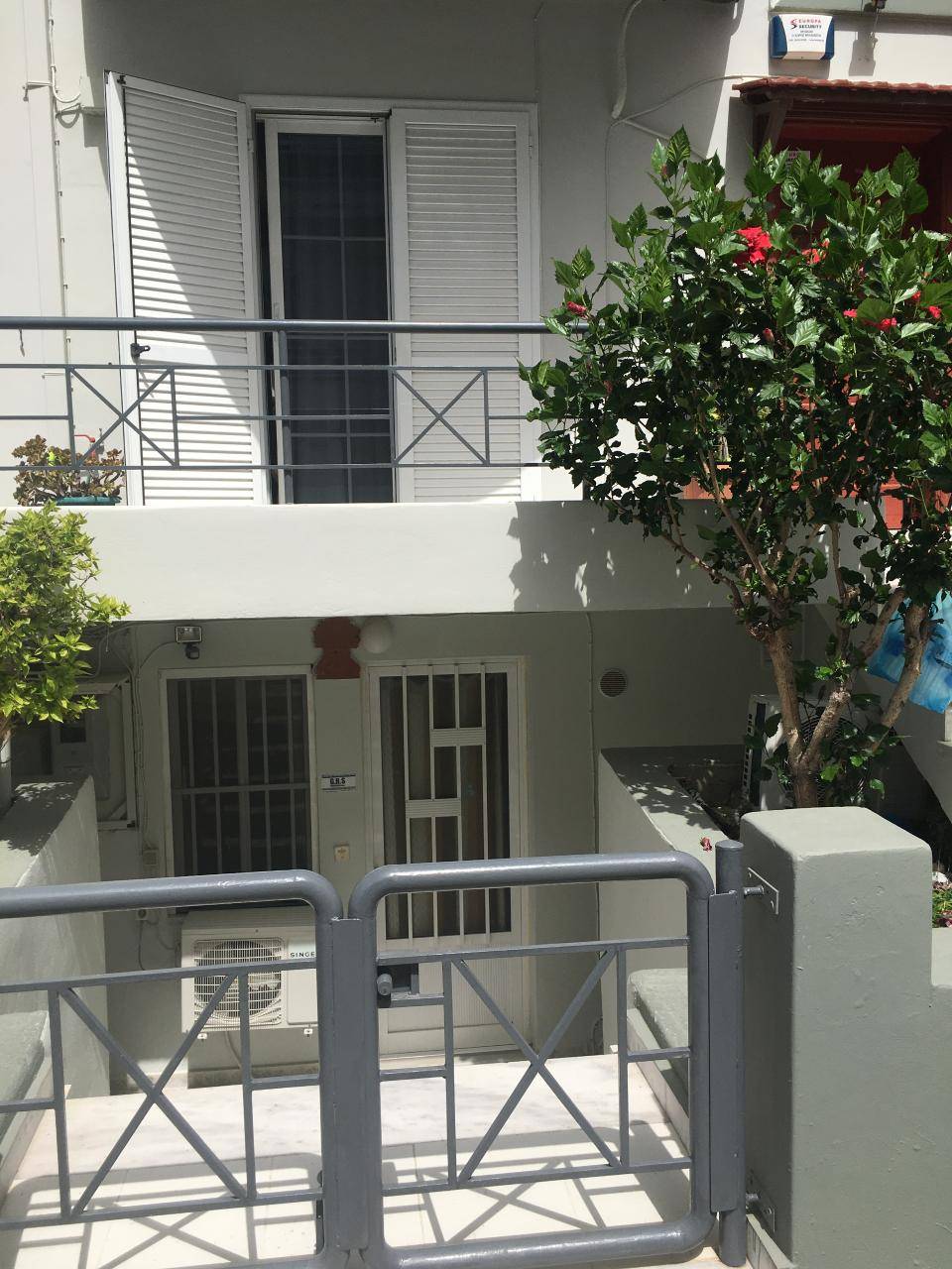 Διαμέρισμα  (6)