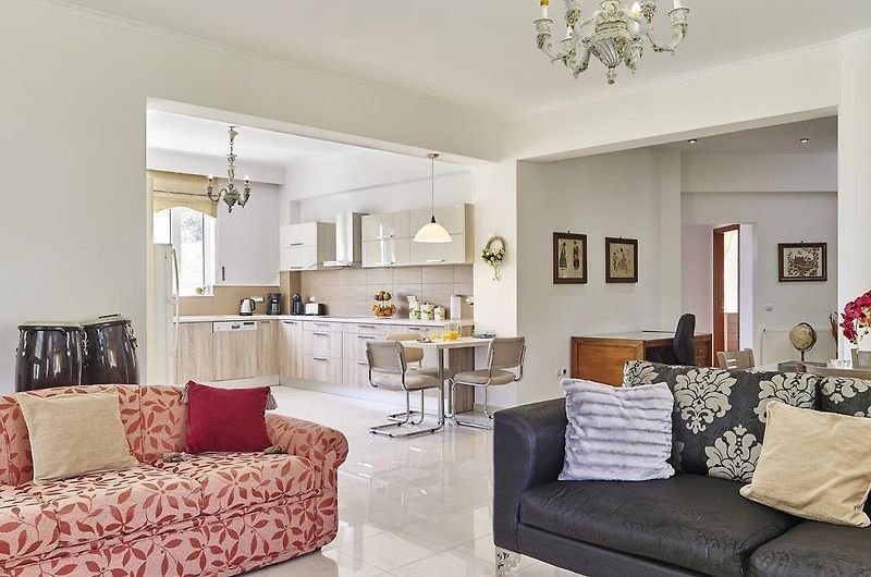 ΔΙΑΜΕΡΙΣΜΑ 160 τ.μ. (4)