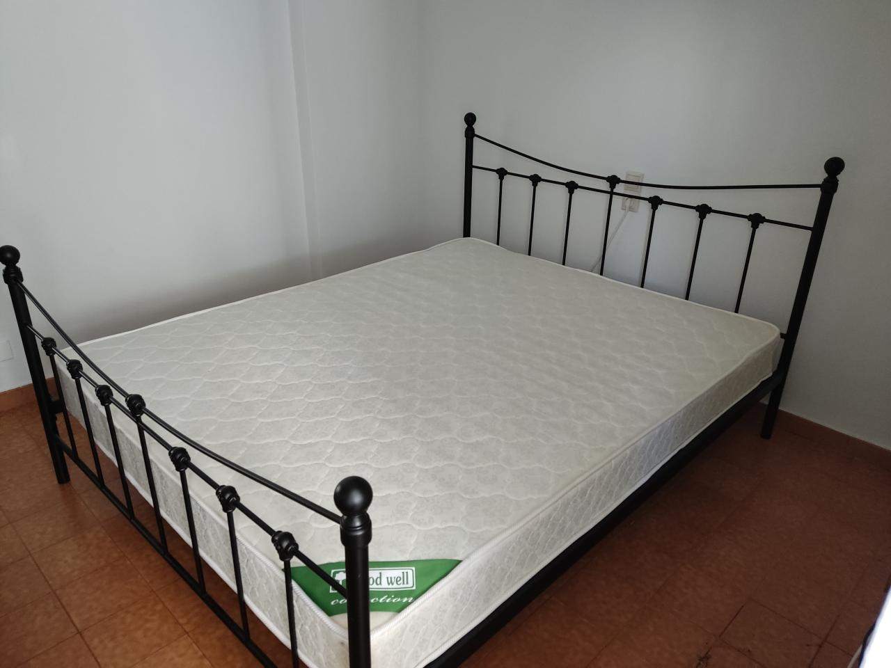 Πωλείται διπλό κρεβάτι