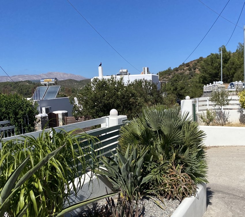 ΜΟΝΟΚΑΤΟΙΚΙΑ 90 τ.μ. (3)