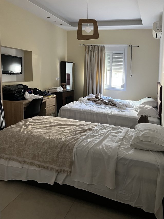 ΔΙΑΜΕΡΙΣΜΑ 130 τ.μ. (2)