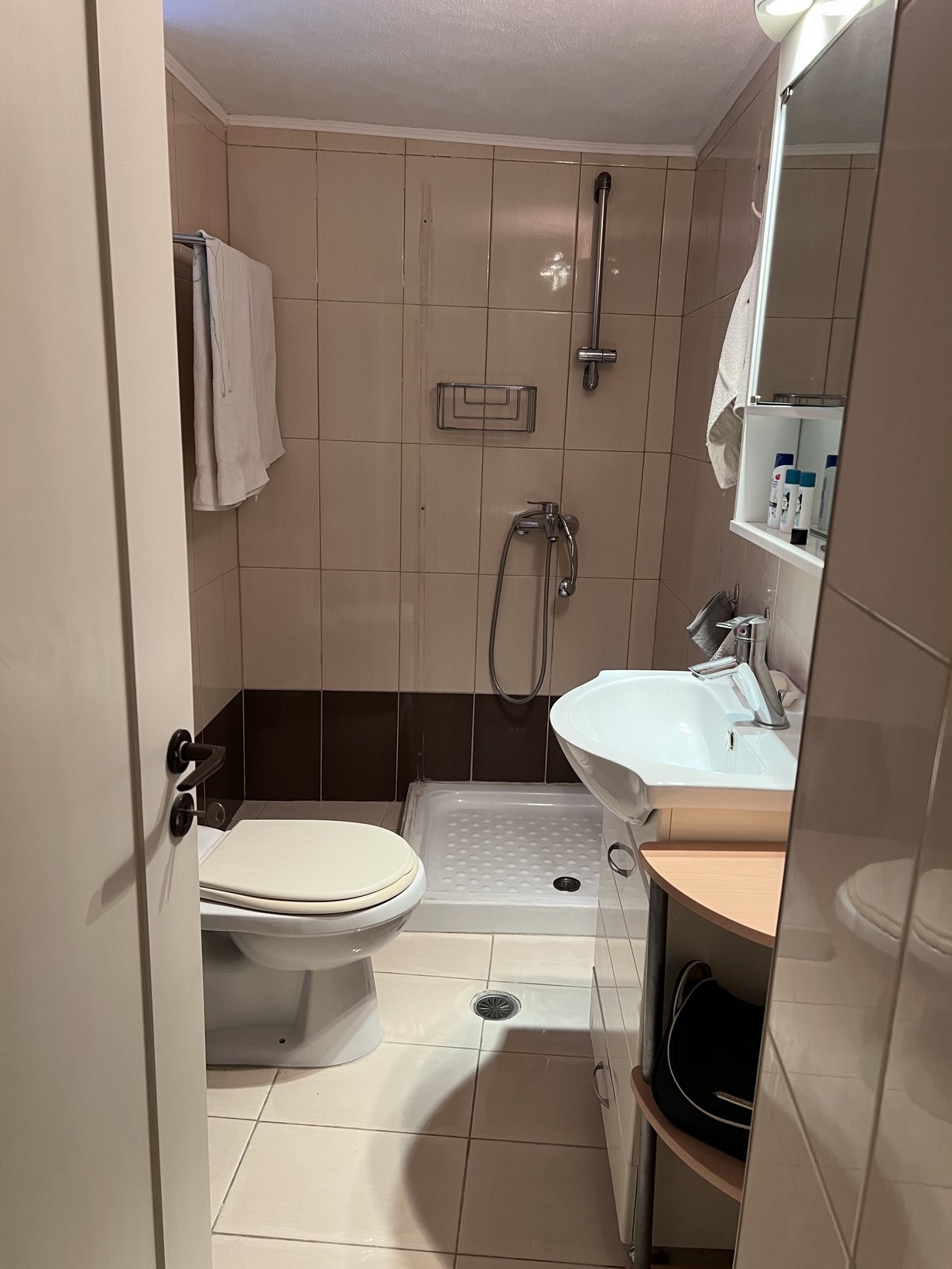 ΜΟΝΟΚΑΤΟΙΚΙΑ ΠΑΡΑΔΟΣΙΑΚΗ 70 τ.μ. (4)