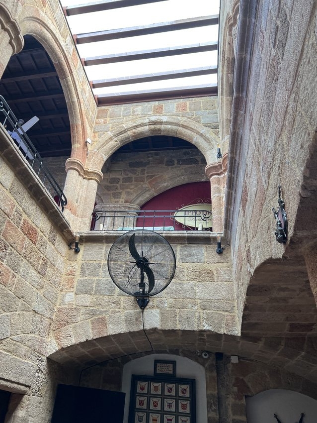 ΚΑΤΑΣΤΗΜΑ 400 τ.μ. (2)