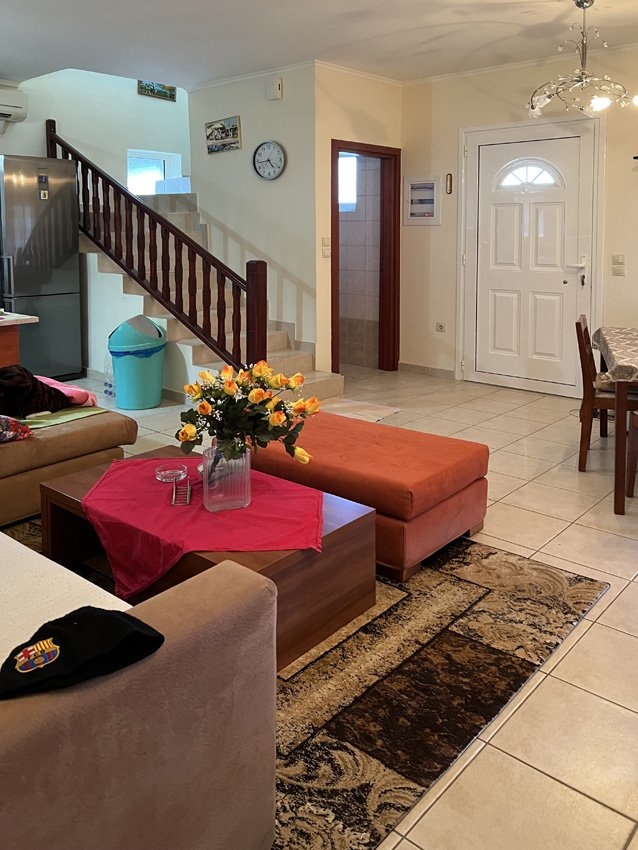 ΜΟΝΟΚΑΤΟΙΚΙΑ 80 τ.μ. (3)