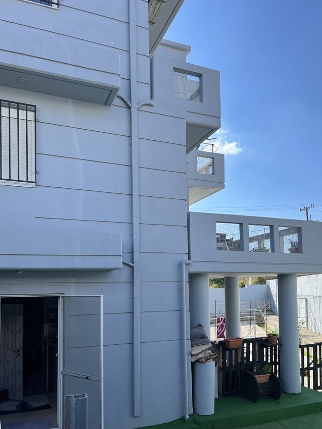 ΜΟΝΟΚΑΤΟΙΚΙΑ 200 τ.μ. (2)