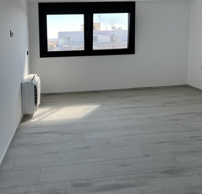 ΔΙΑΜΕΡΙΣΜΑ 90 τ.μ. (2)