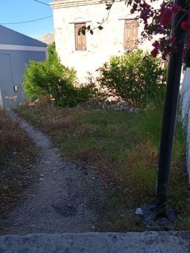 ΟΙΚΟΠΕΔΟ 150 τ.μ. (2)