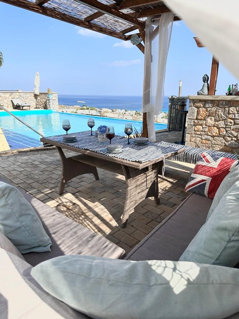 ΜΟΝΟΚΑΤΟΙΚΙΑ 200 τ.μ. (3)