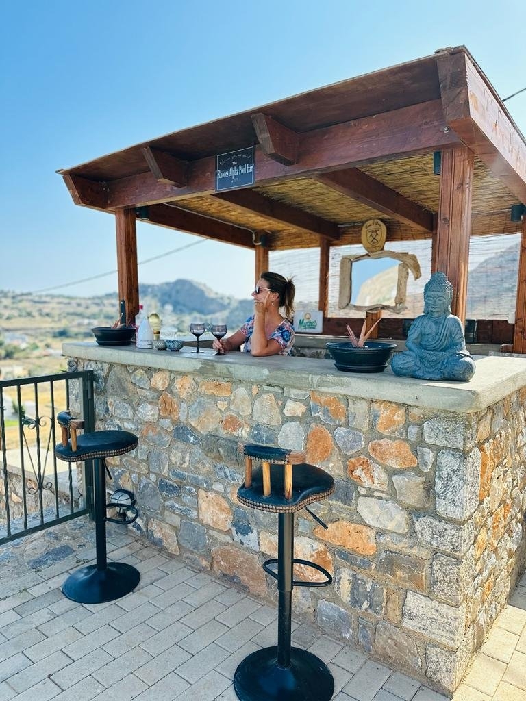 ΜΟΝΟΚΑΤΟΙΚΙΑ 200 τ.μ. (4)