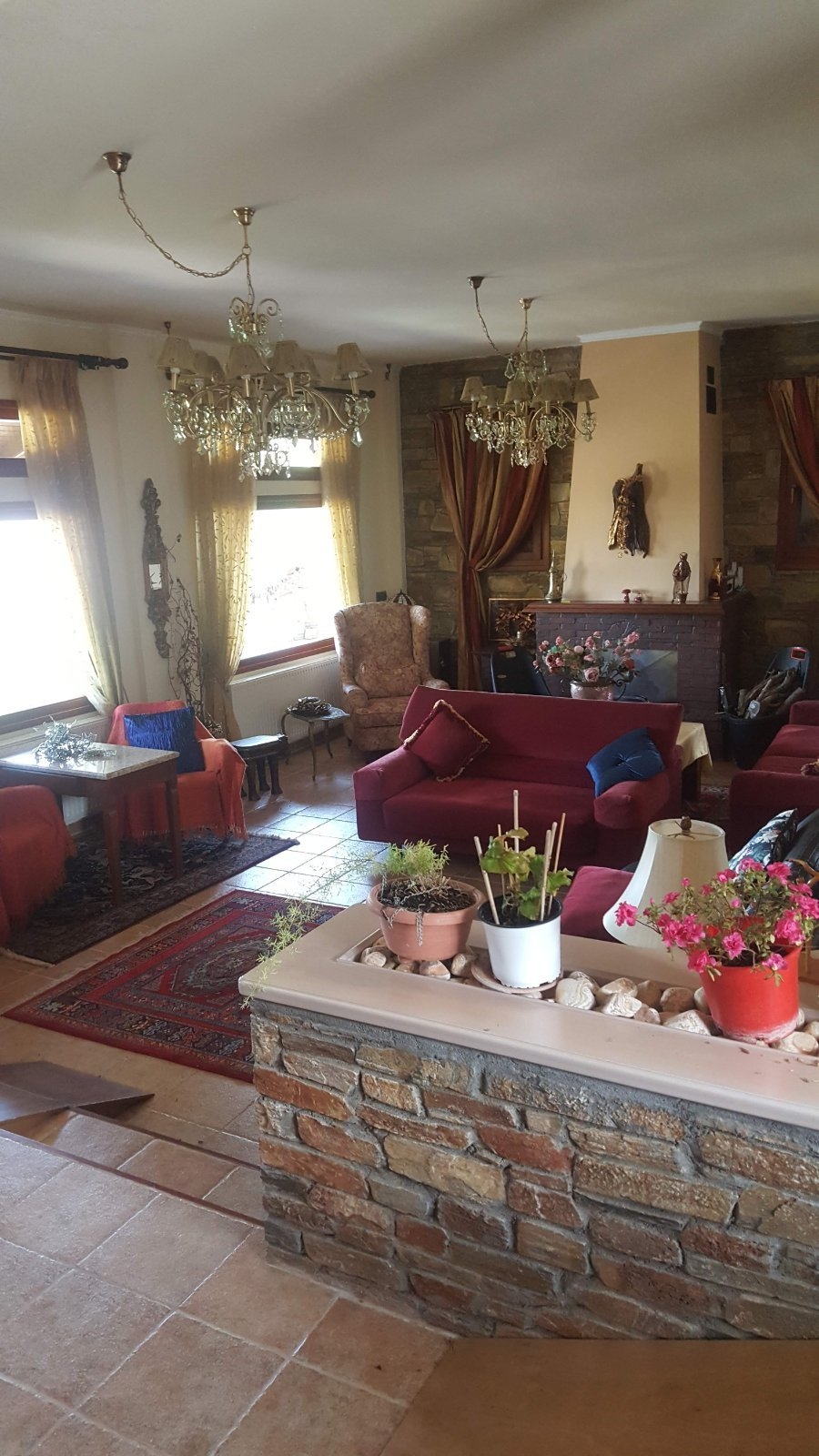 ΜΟΝΟΚΑΤΟΙΚΙΑ 302 τ.μ. (4)