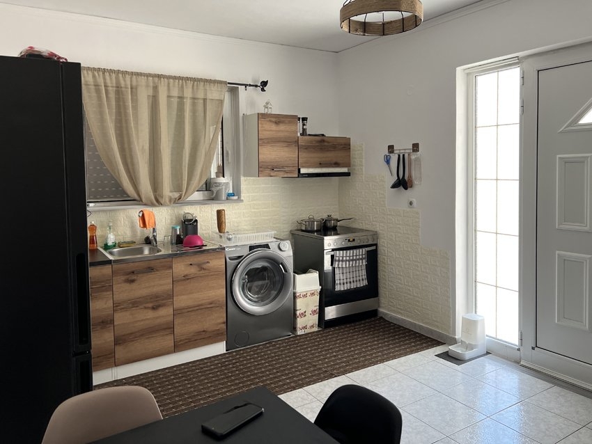 ΔΙΑΜΕΡΙΣΜΑ 50 τ.μ. (2)