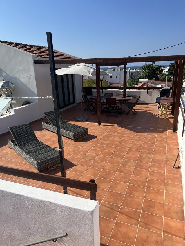 ΜΟΝΟΚΑΤΟΙΚΙΑ 110 τ.μ. (2)