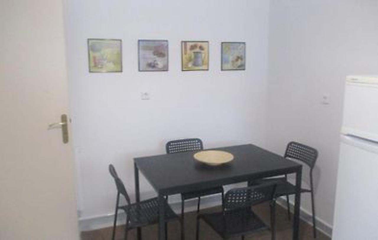 Διαμέρισμα  (6)