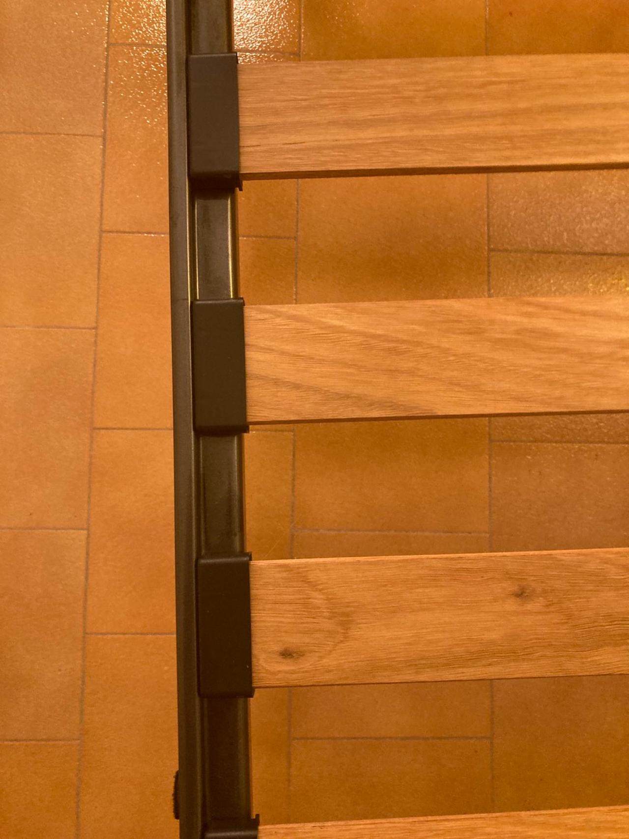 Πωλείται ορθοπεδικό σιδερένιο κρεβάτι (5)