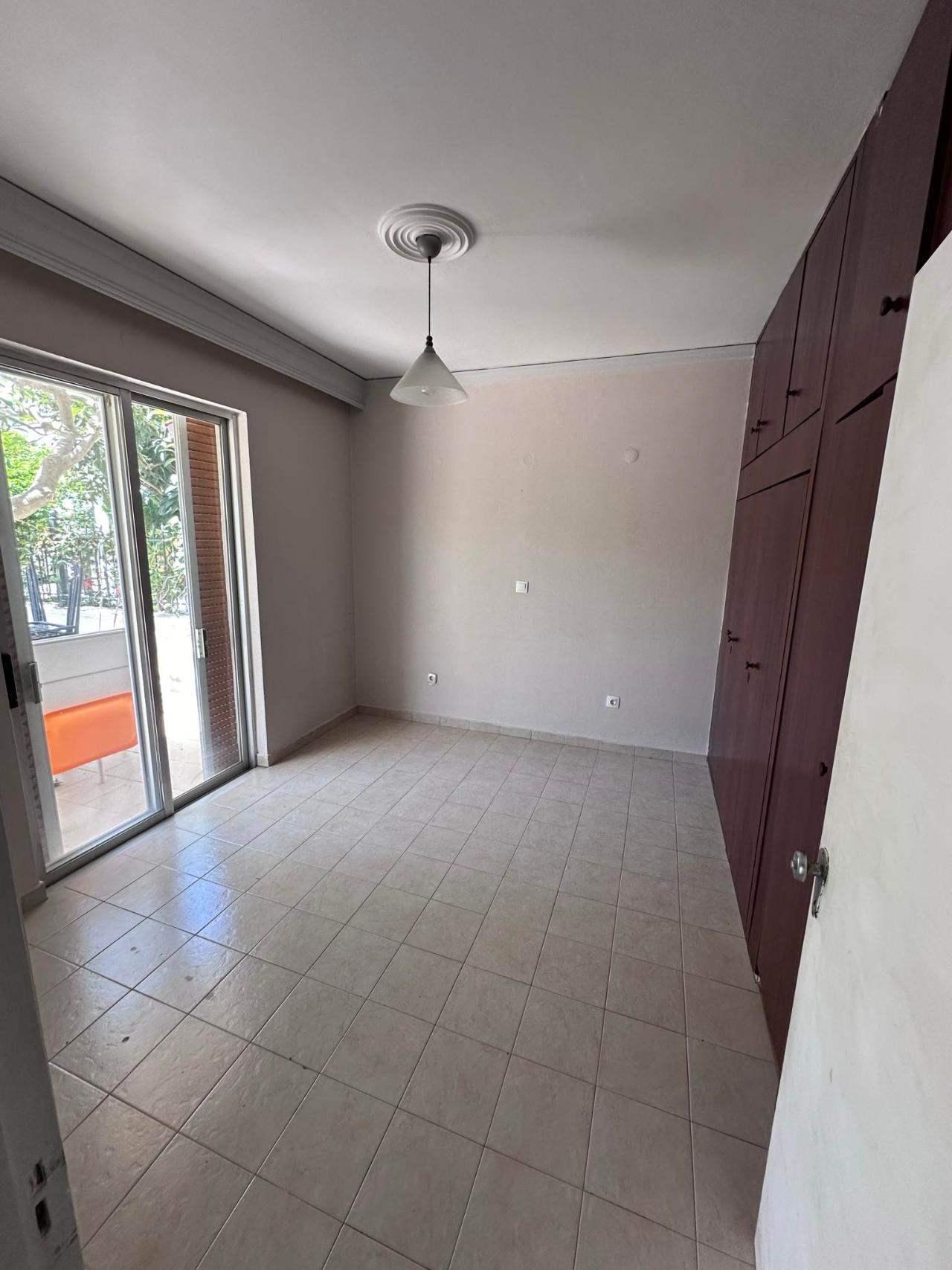 Διαμέρισμα  (11)