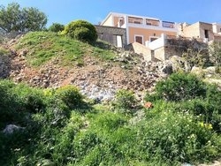 Οικόπεδο  (2)