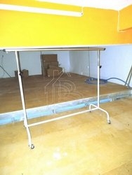 Κατάστημα  (2)