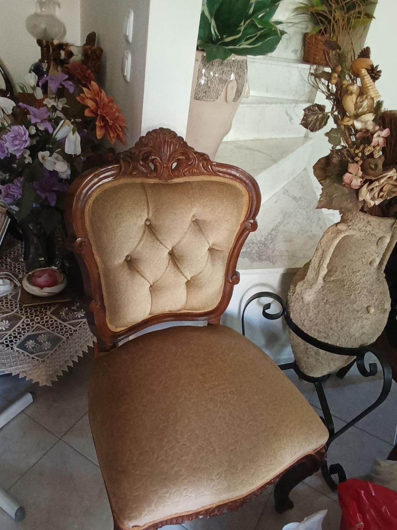 Πωλείται Σαλόνι Κλασσικό  (3)