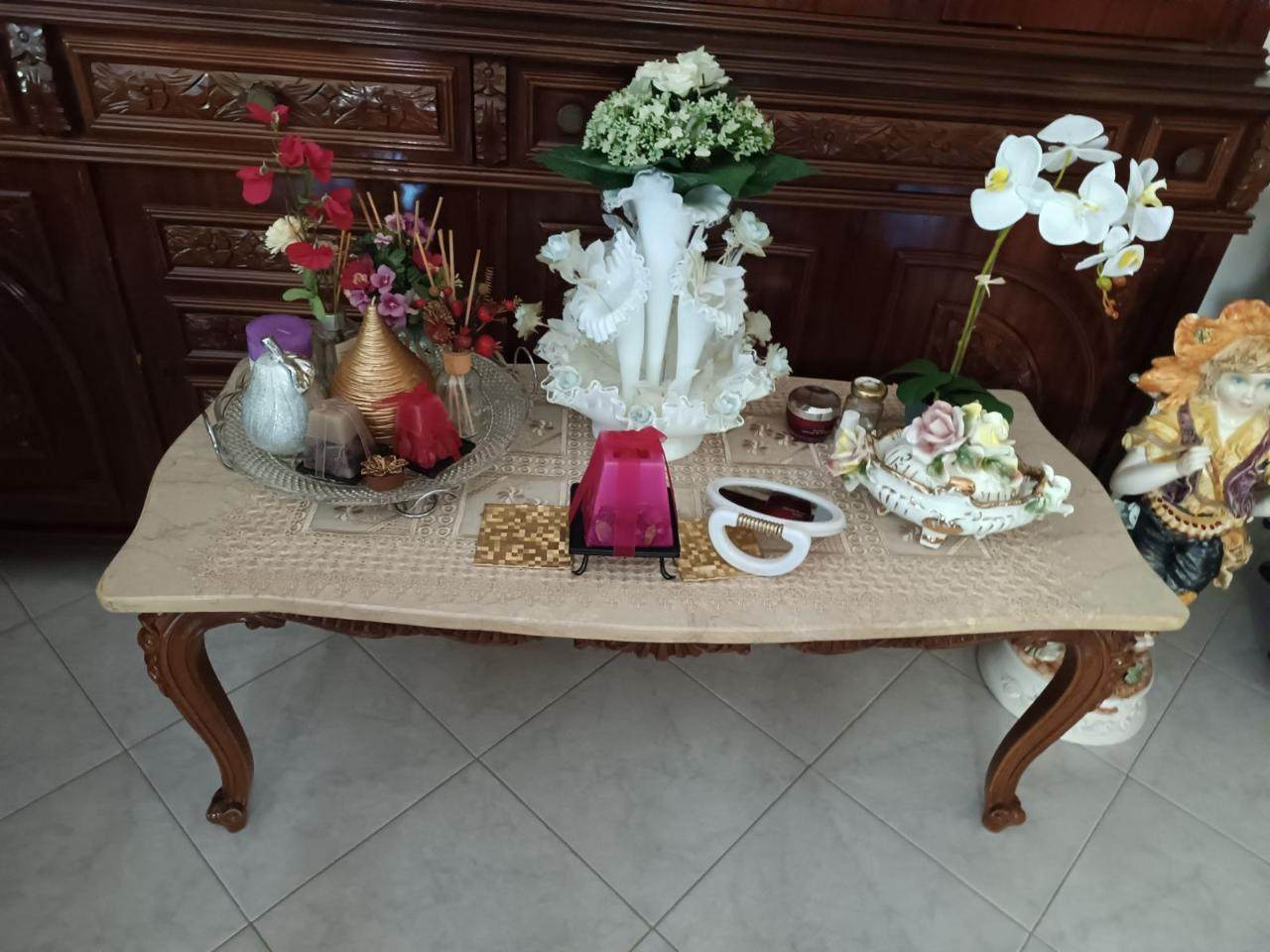 Πωλείται Σαλόνι Κλασσικό  (4)