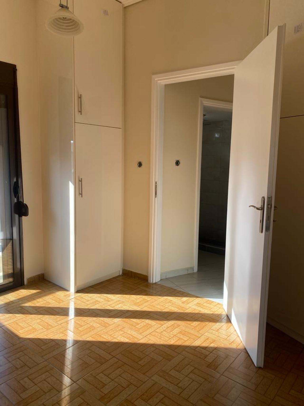 Διαμέρισμα  (5)