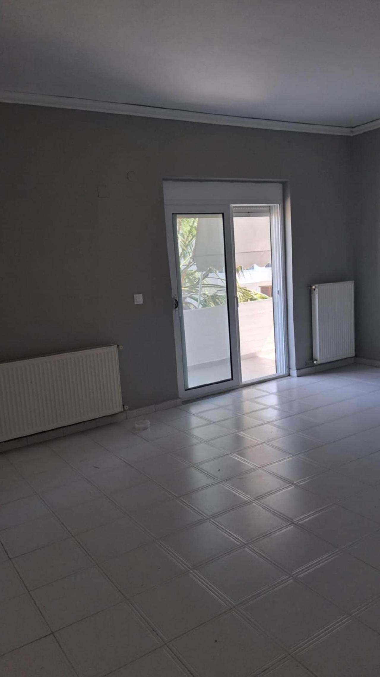 Διαμέρισμα  (8)