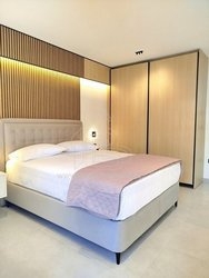 Γκαρσονιέρα  (2)