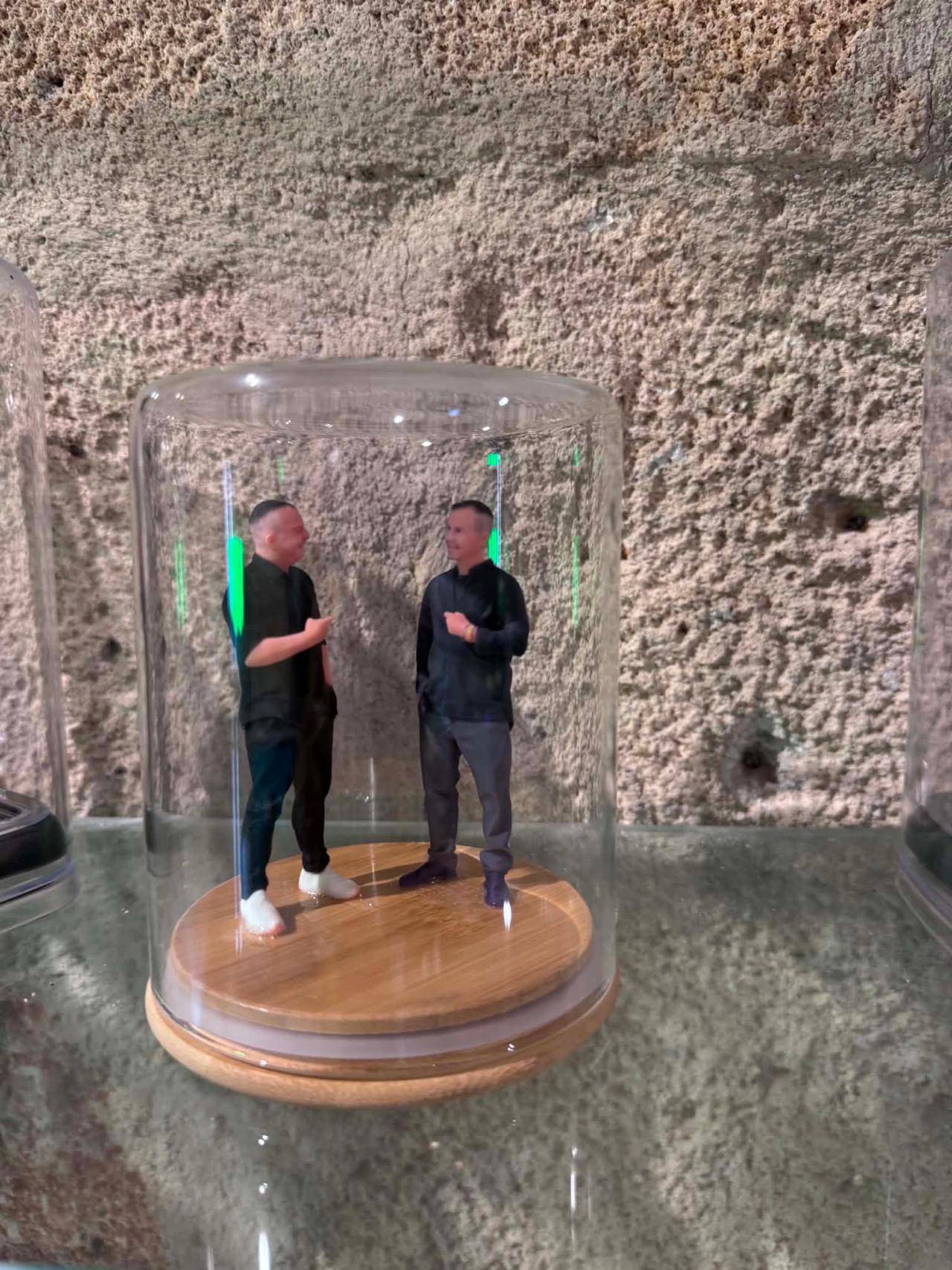 ΠΩΛΕΙΤΑΙ ΟΛΟΚΛΗΡΩΜΕΝΟ 3D BUSINESS CONCEPT – ACTION FIGURES