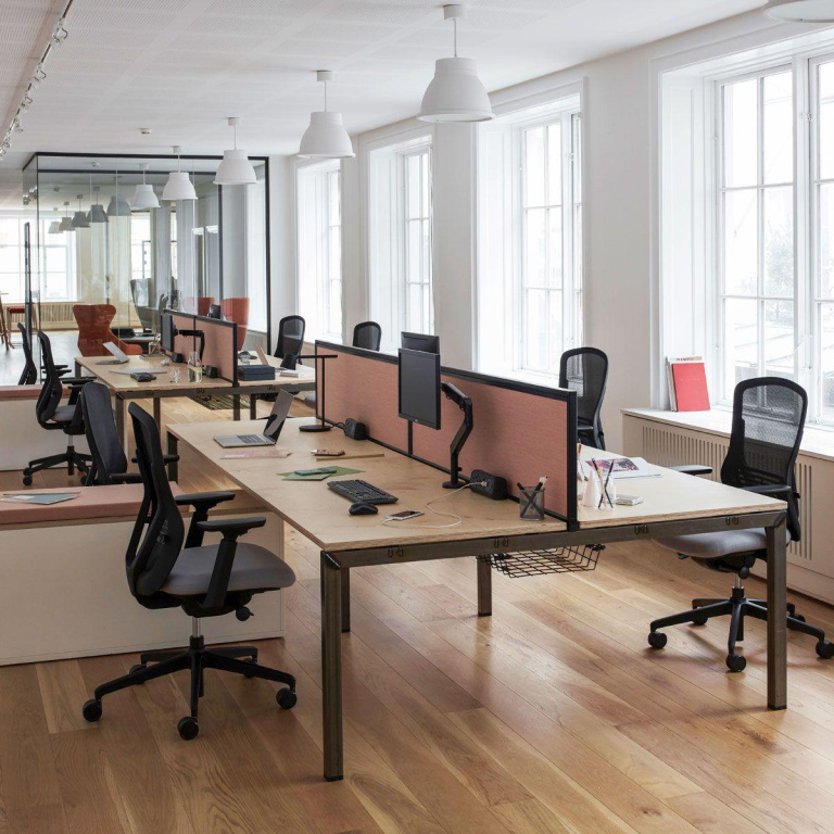 Ousby task chair 04