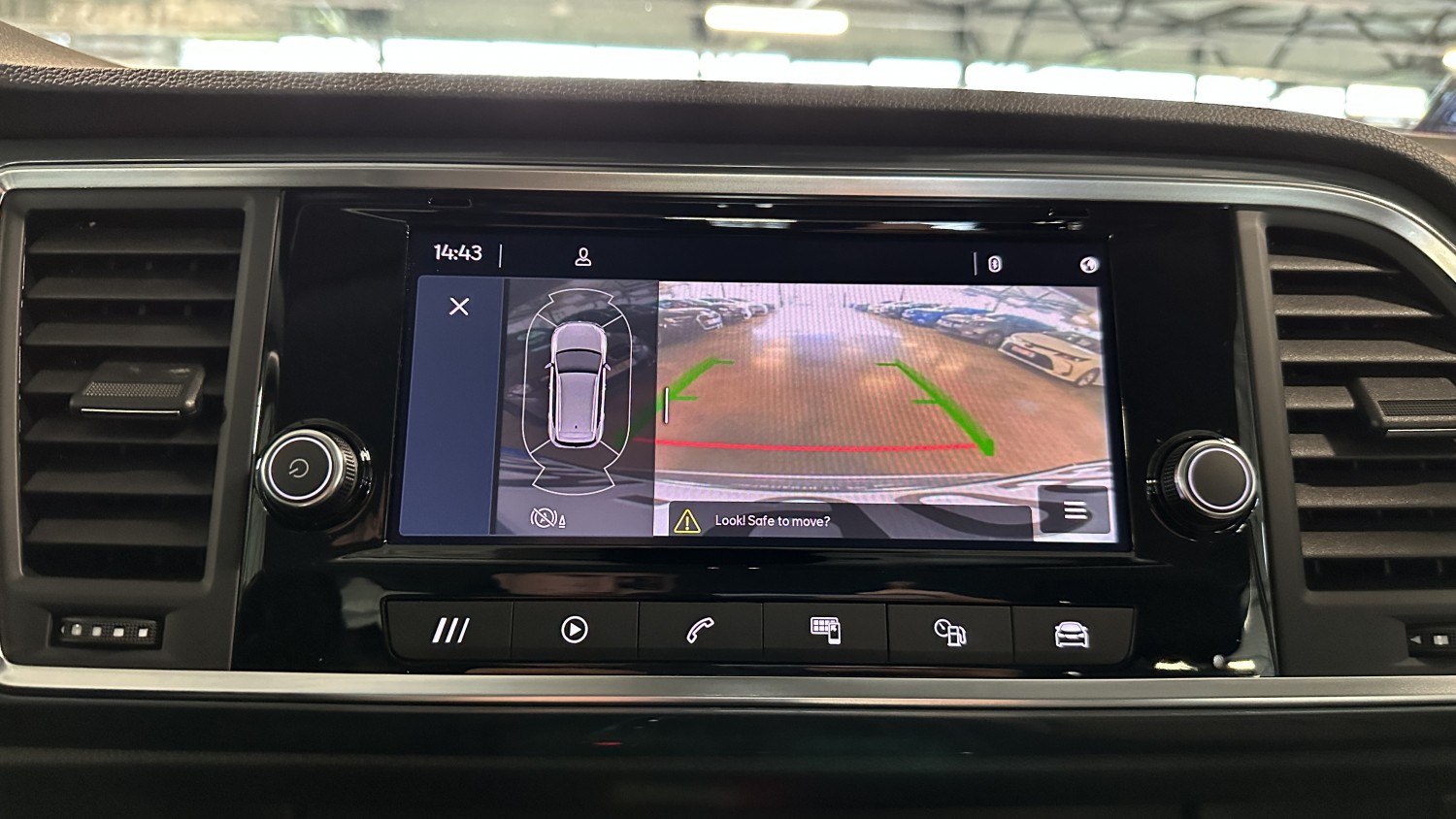 Car image 20