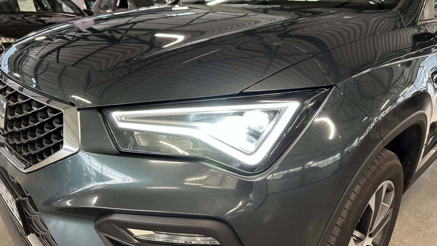 Car image 7