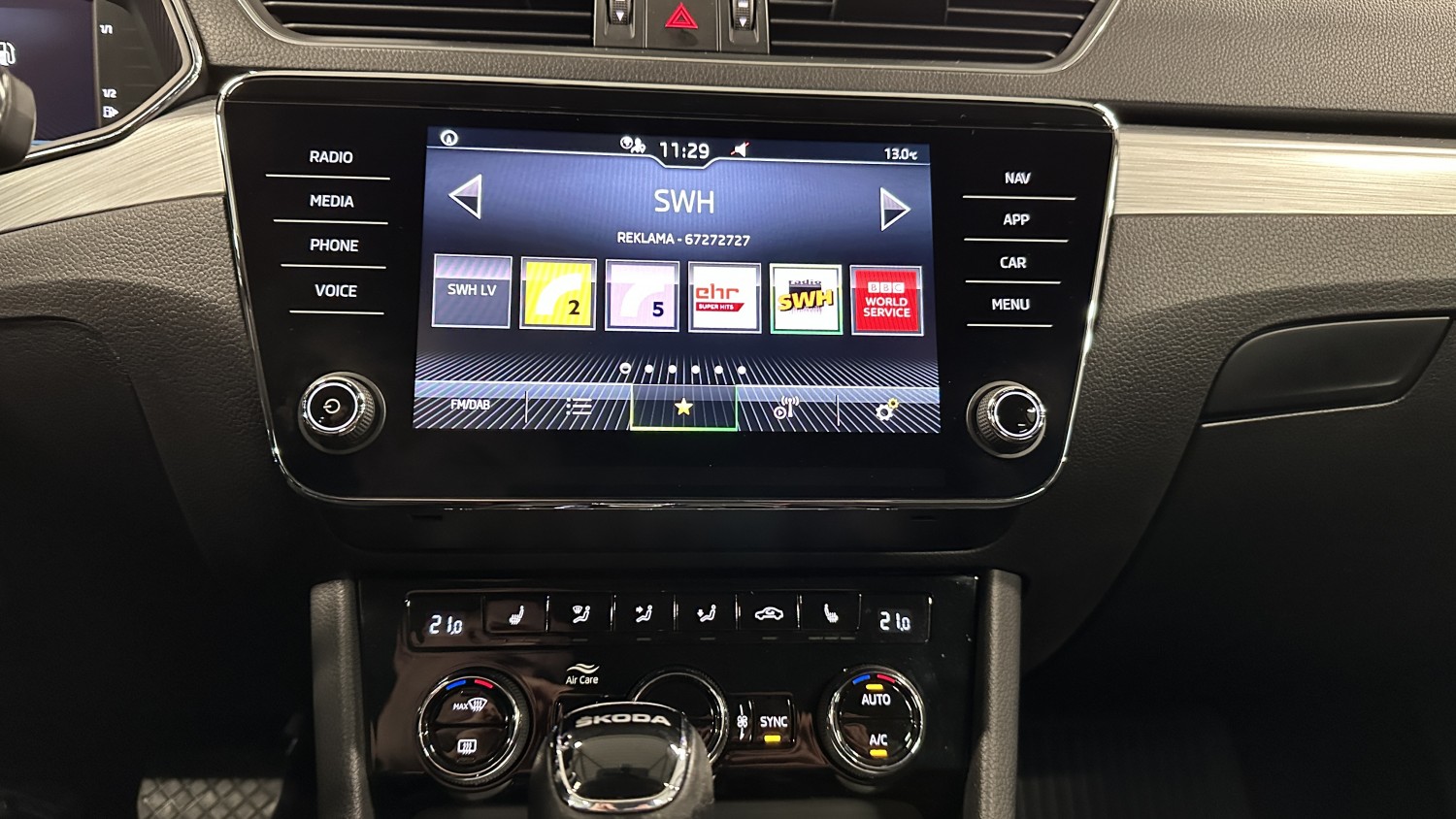 Car image 21