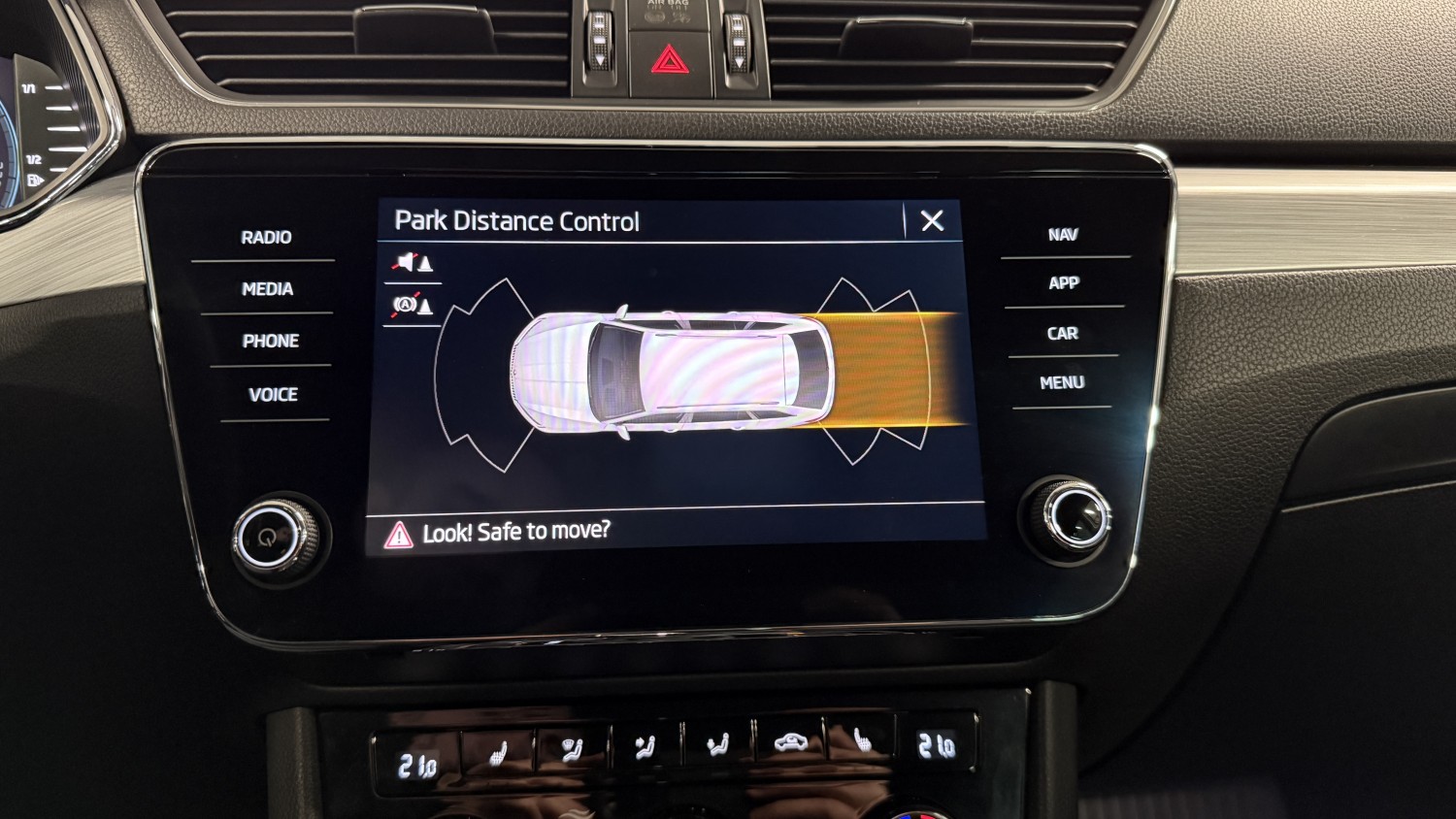 Car image 21