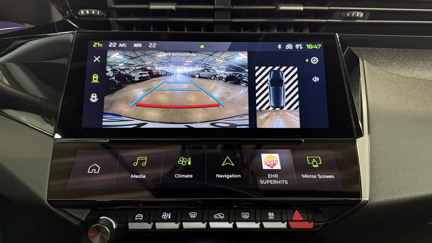 Car image 21