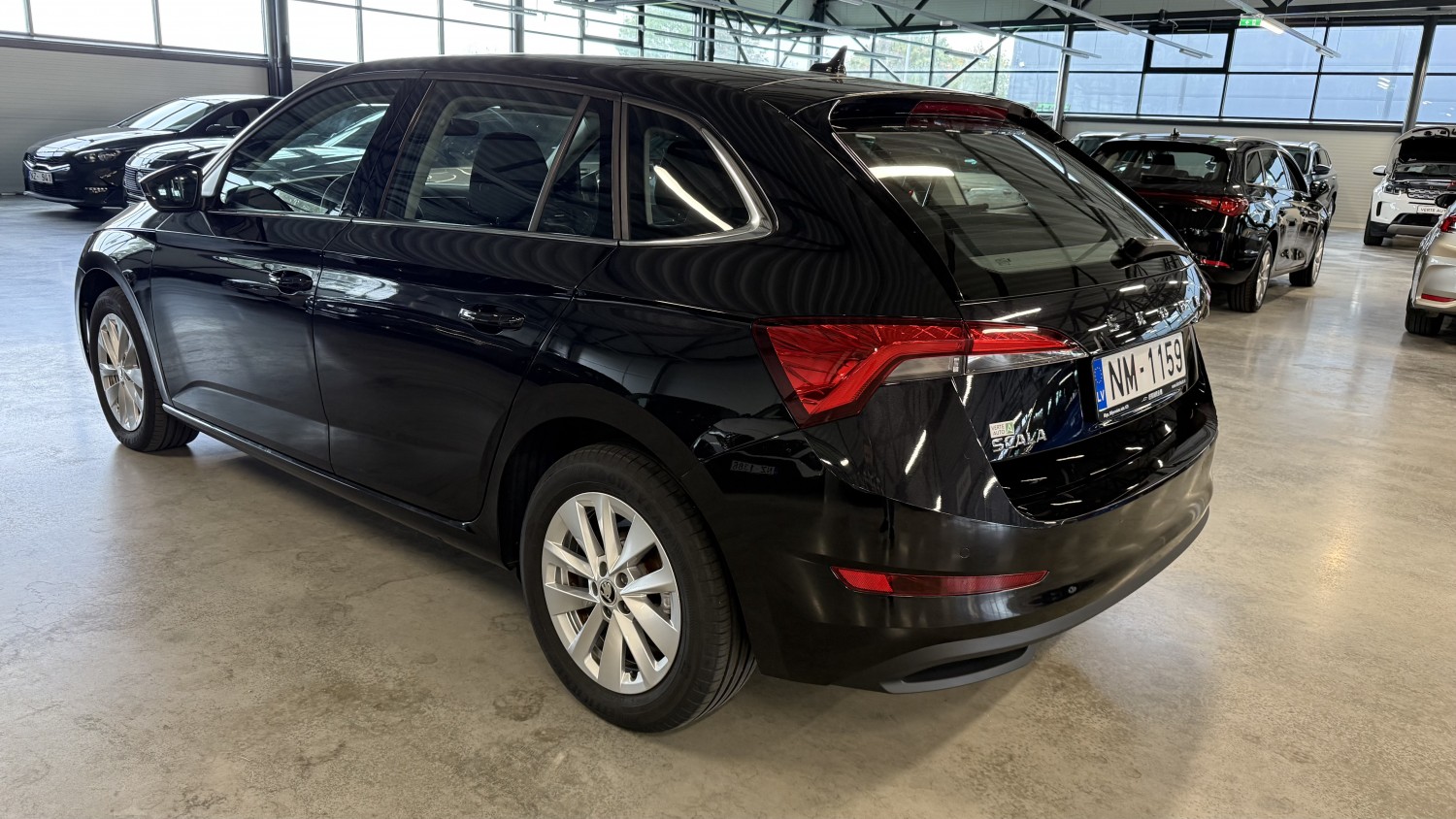 Car image 2
