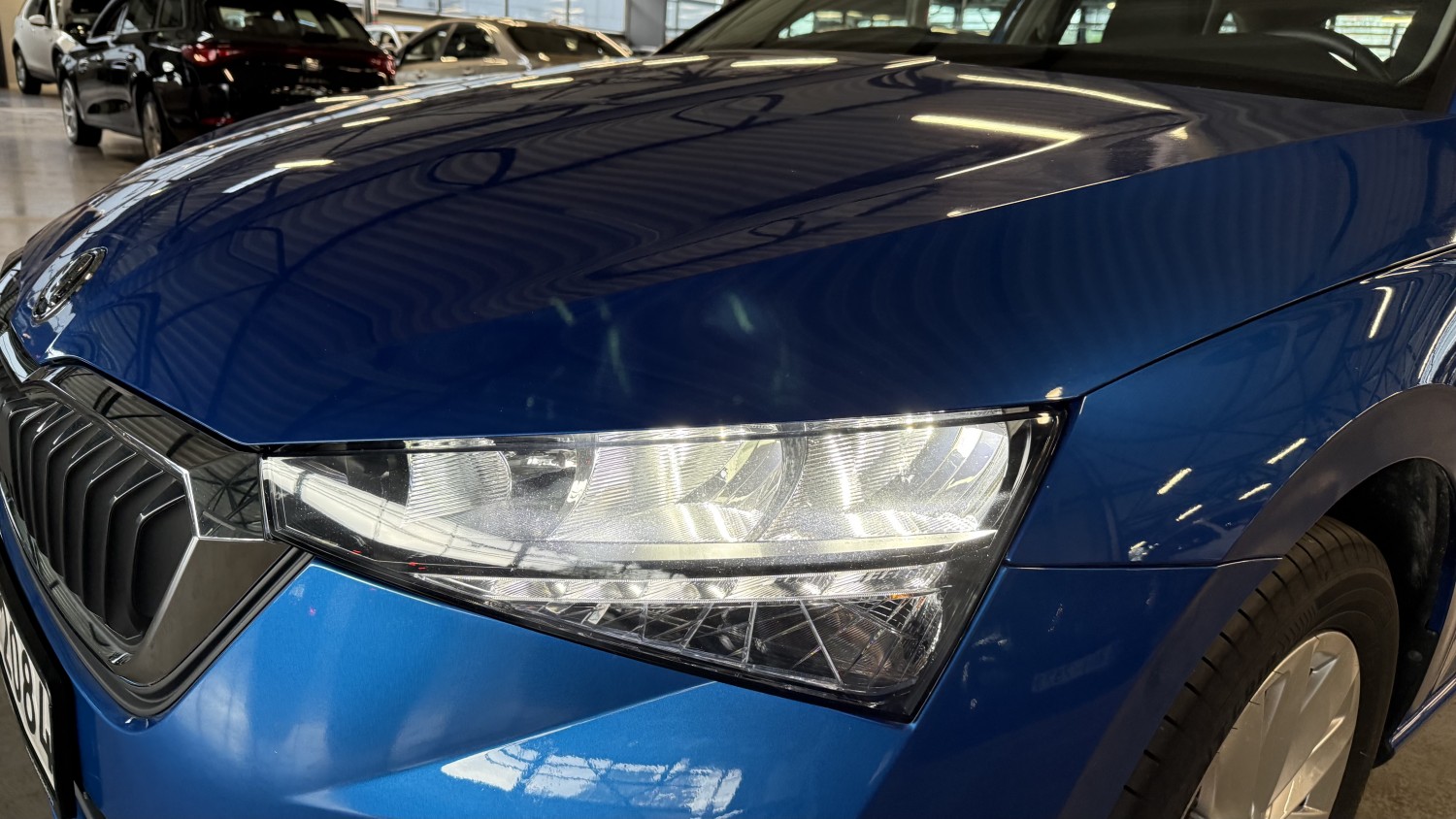 Car image 7