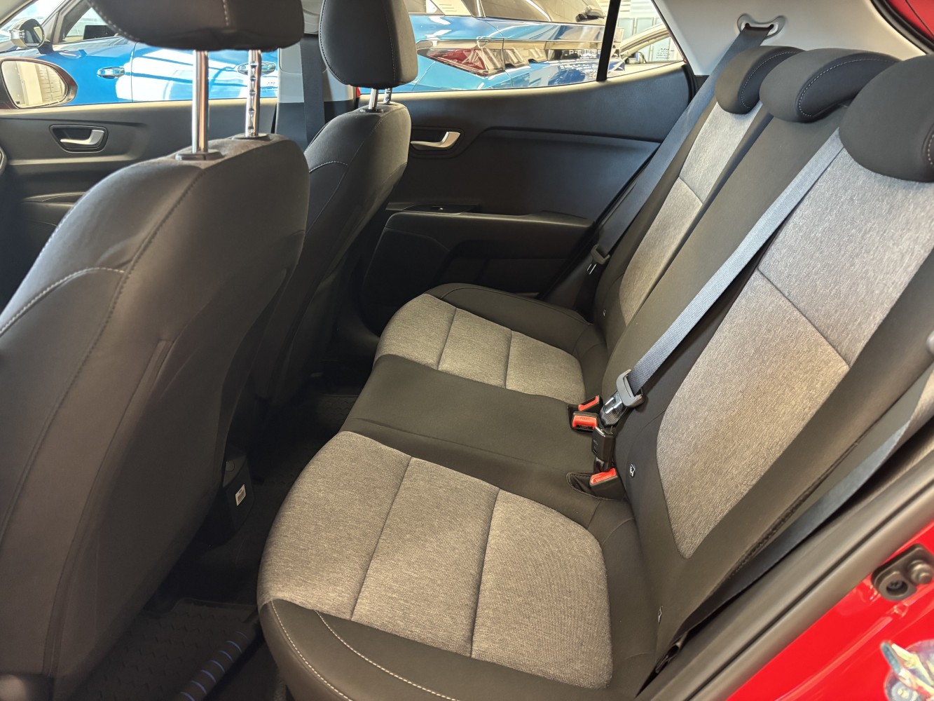 Car image 24