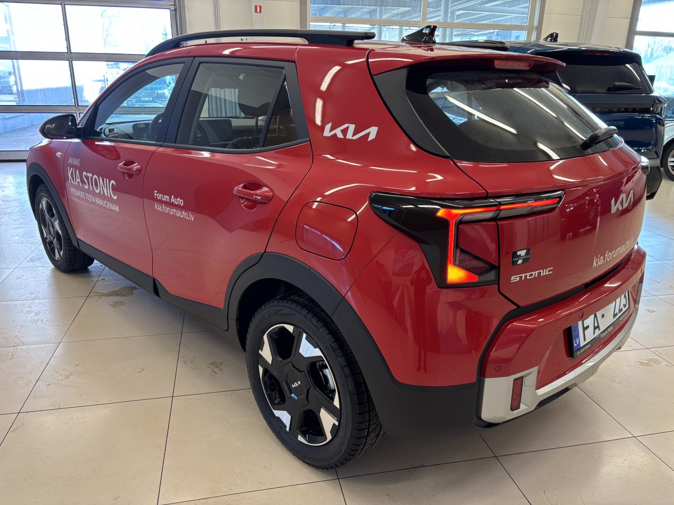 Car image 2