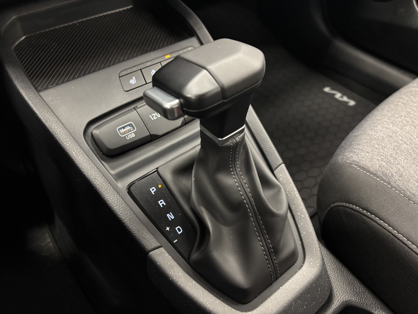 Car image 21