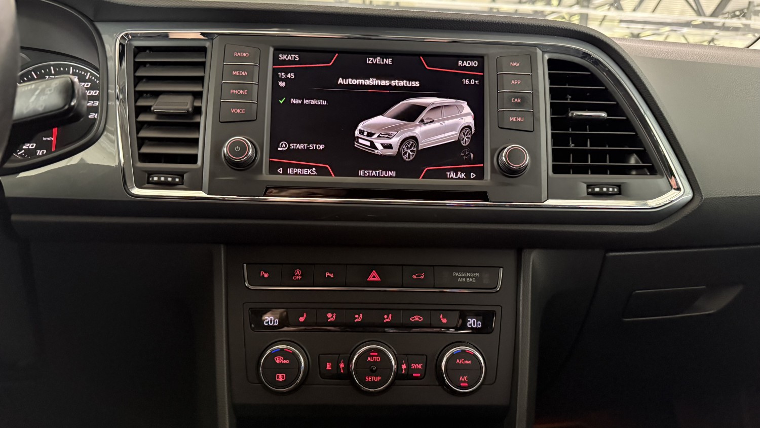 Car image 20