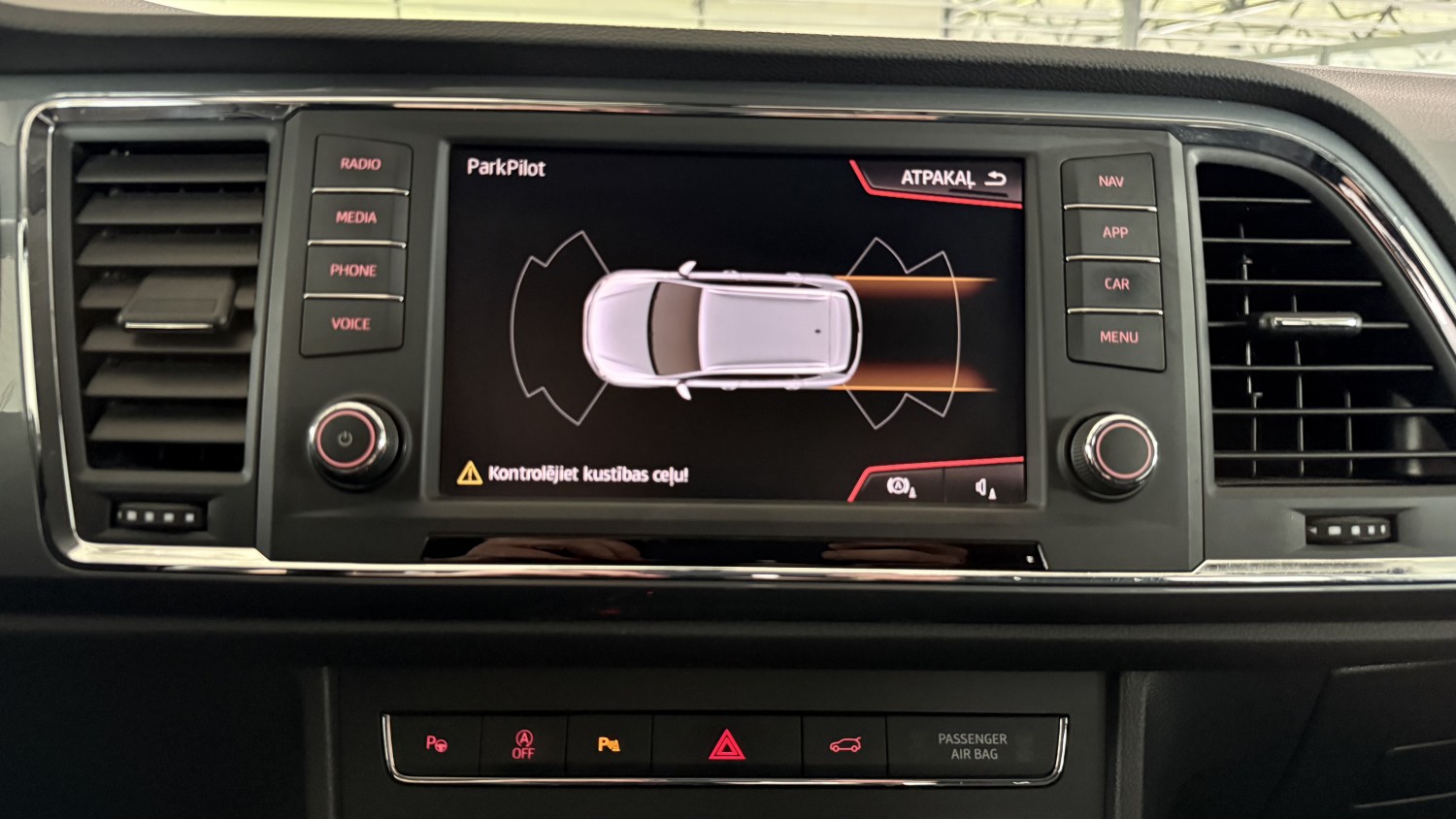 Car image 21