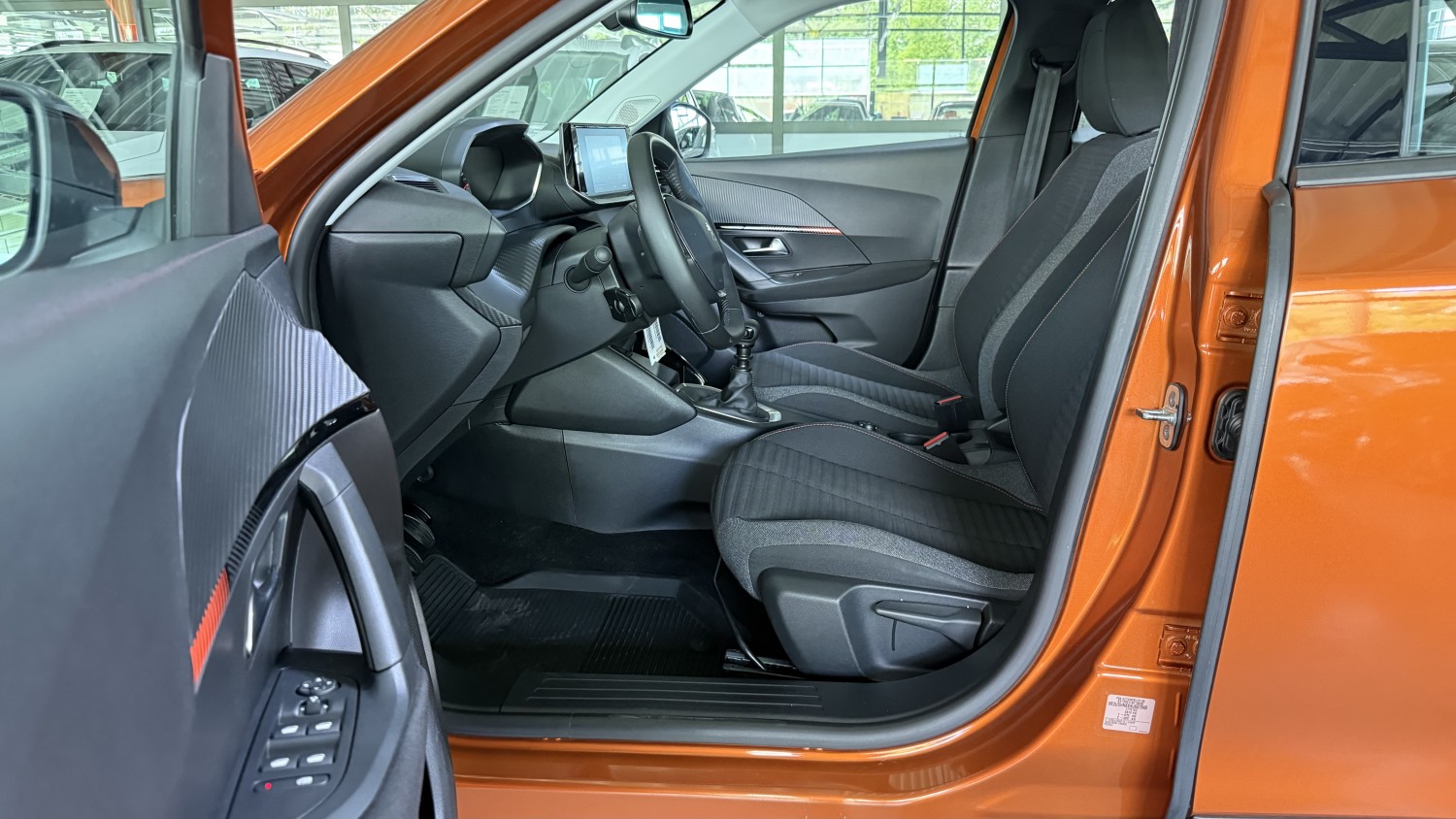 Car image 7