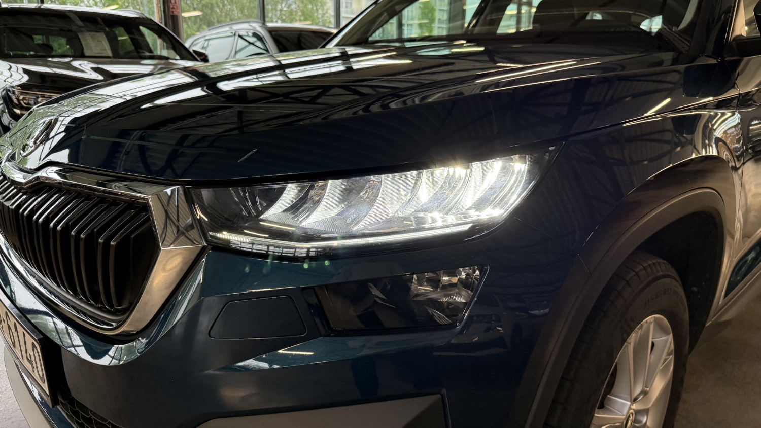 Car image 7