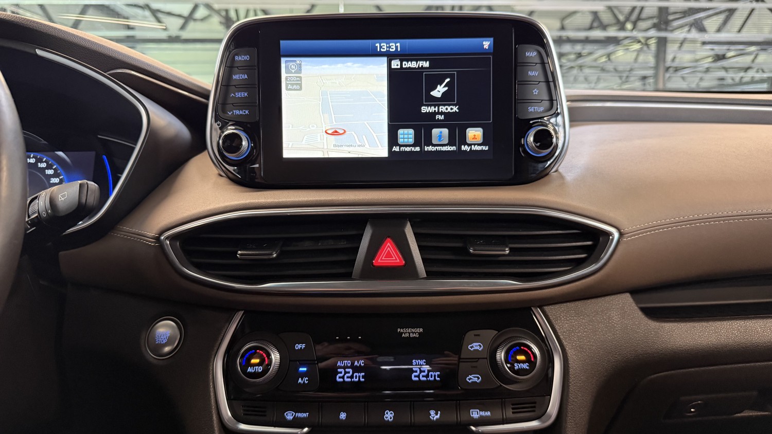Car image 22