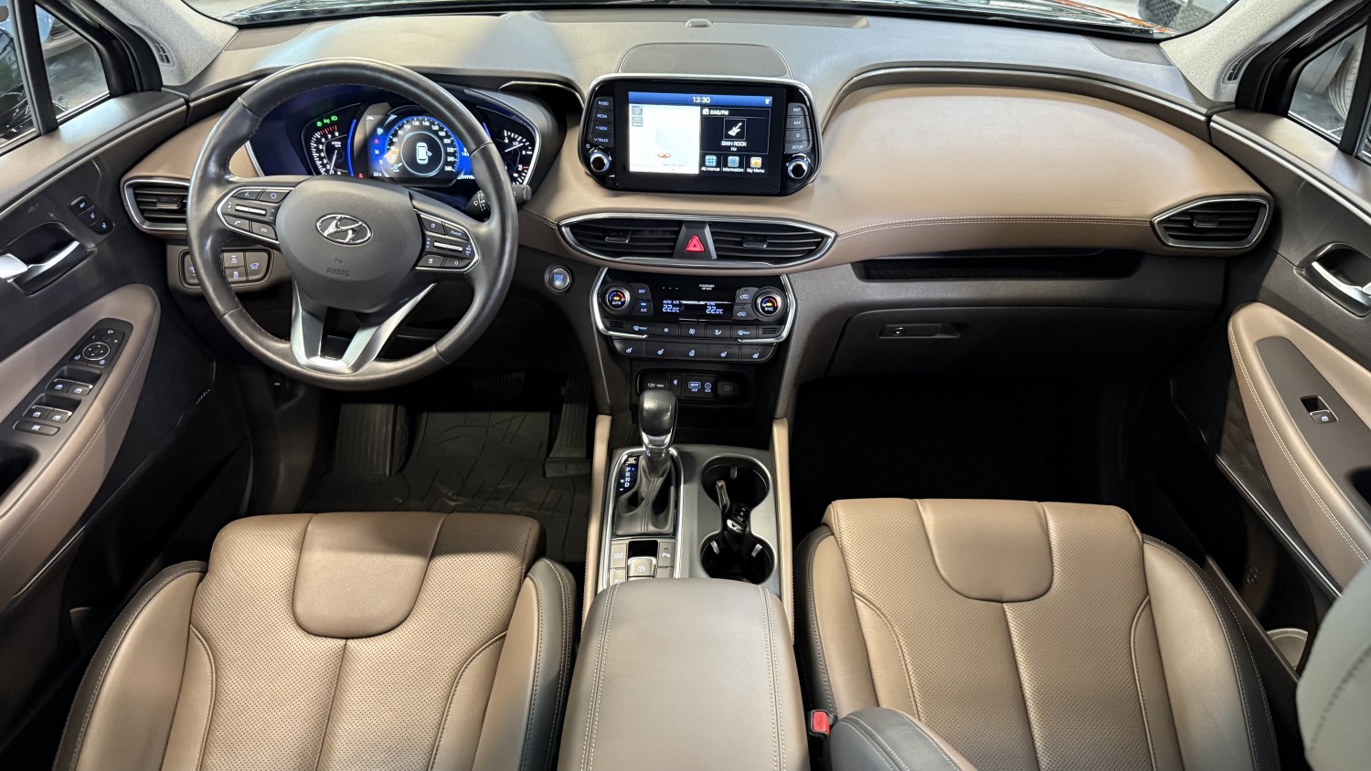 Car image 18