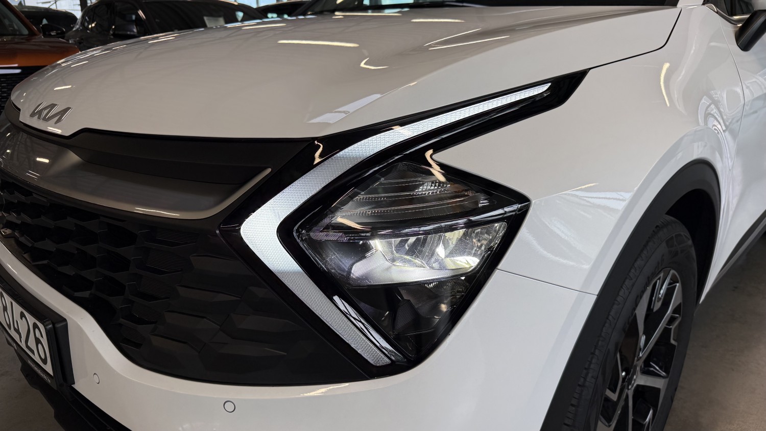 Car image 7