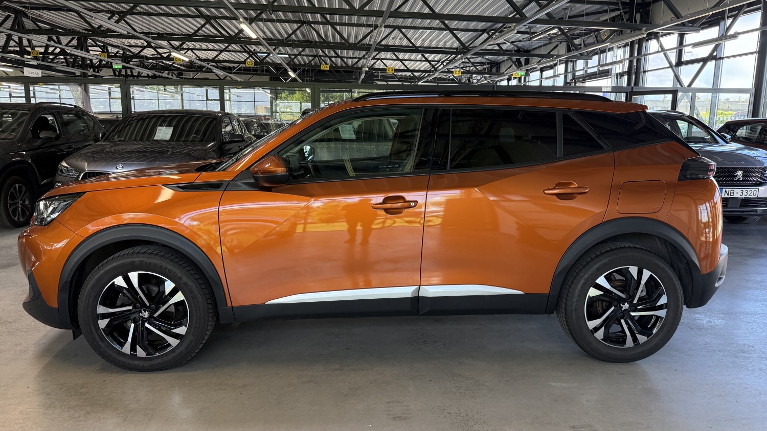 Car image 2