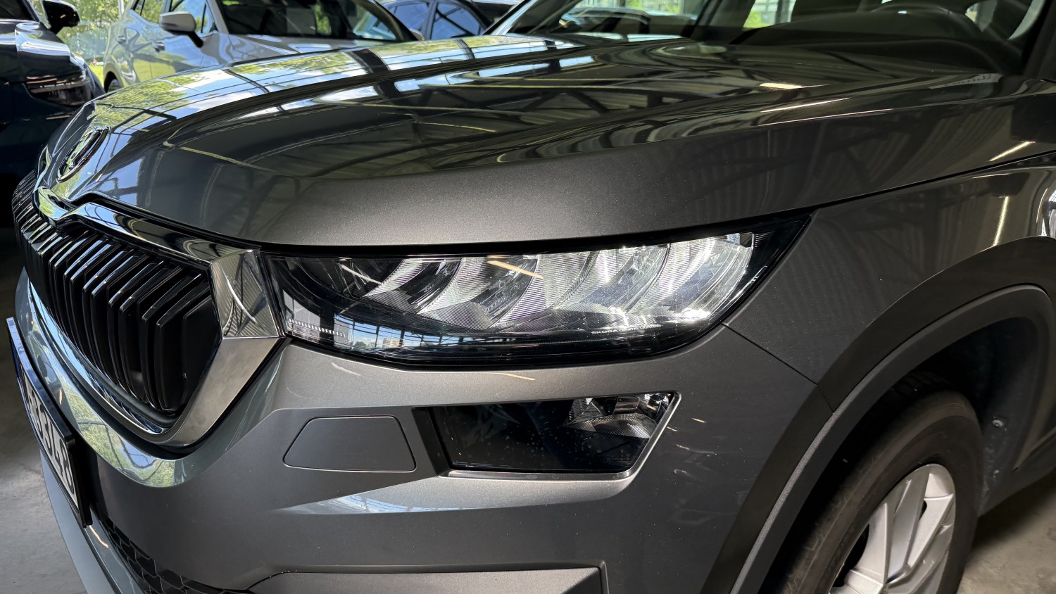 Car image 7