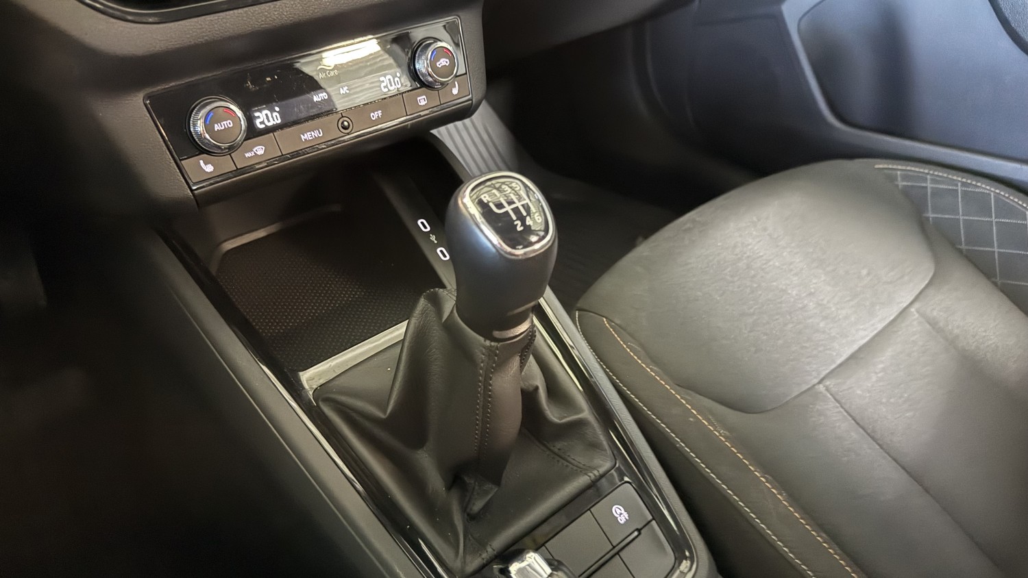 Car image 21